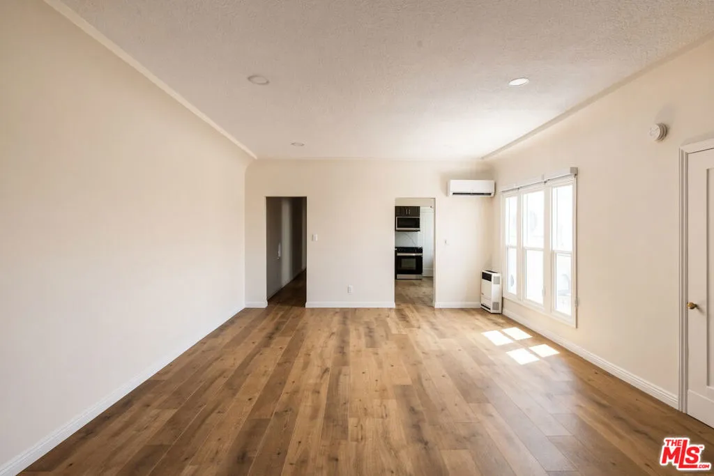 840 N Fuller Avenue, Los Angeles, California 90046 — photo 5