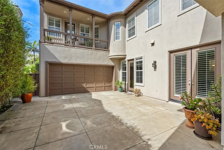 Porte-Cochere garage entrance