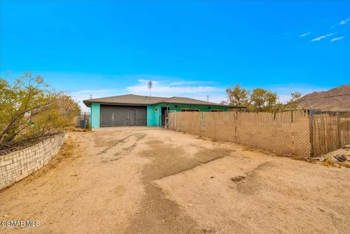 6877 Pine Avenue, 29 Palms, California 92277 — photo 4