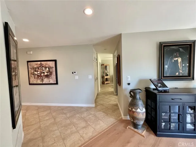 20042 Avenue Of The Oaks, Newhall, California 91321 — photo 4