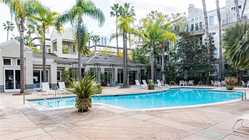 Association pool and spa