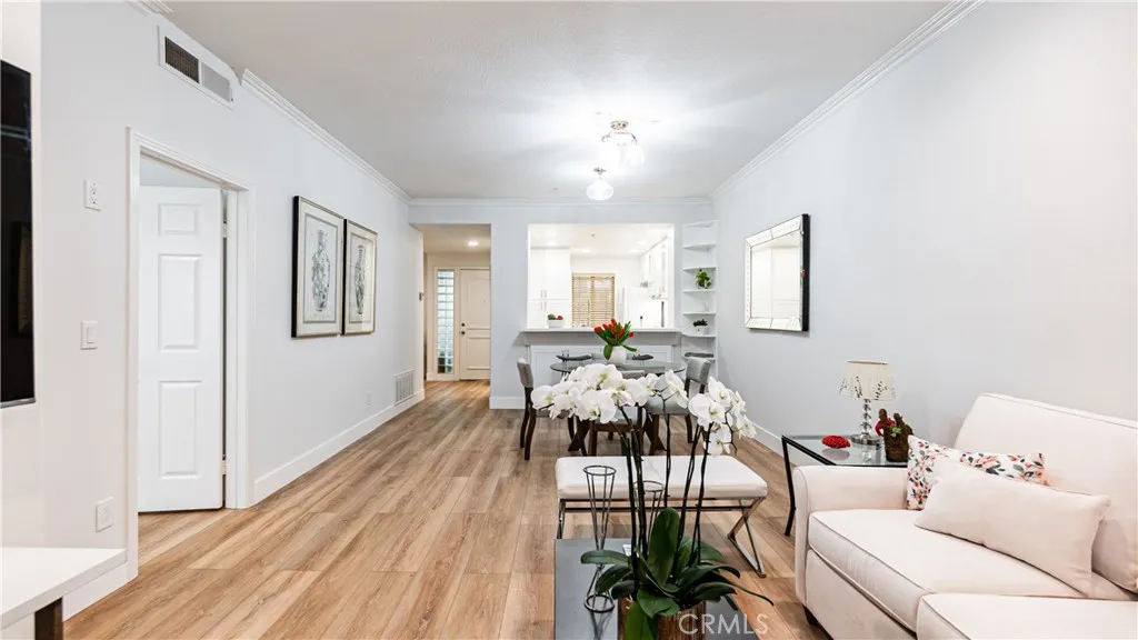 2233 Martin 109, Irvine, California 92612 — photo 4