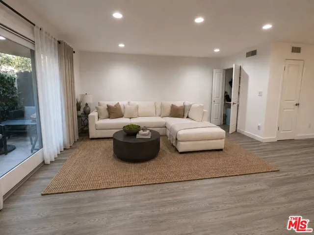 1443 25th Street 4, Santa Monica, California 90404 — photo 5