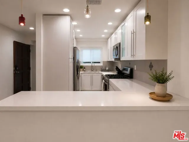1443 25th Street 4, Santa Monica, California 90404 — photo 4