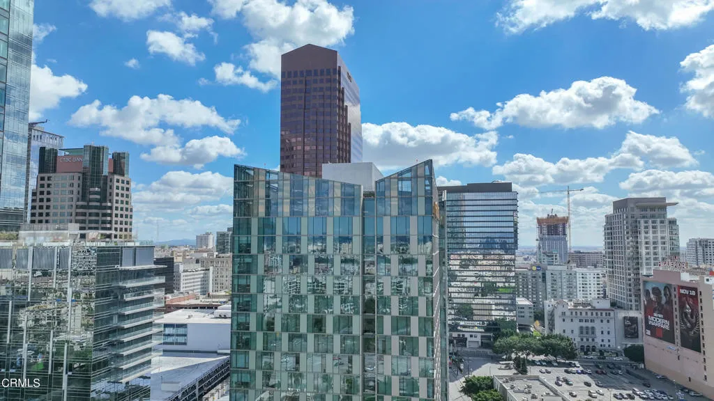 889 Francisco Street 802, Los Angeles, California 90017 — photo 4
