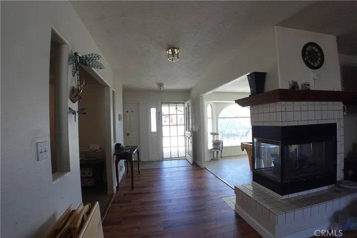 18296 Fairburn, Hesperia, California 92345 — photo 5