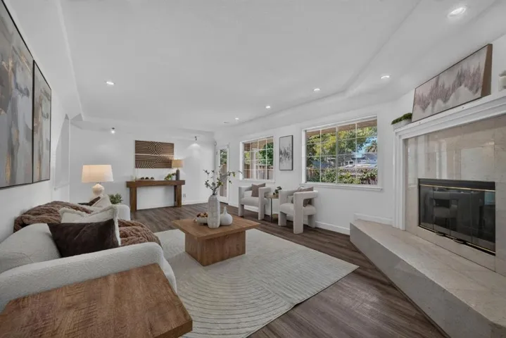 18 Tyrella Court, Mountain View, California 94043 — photo 5