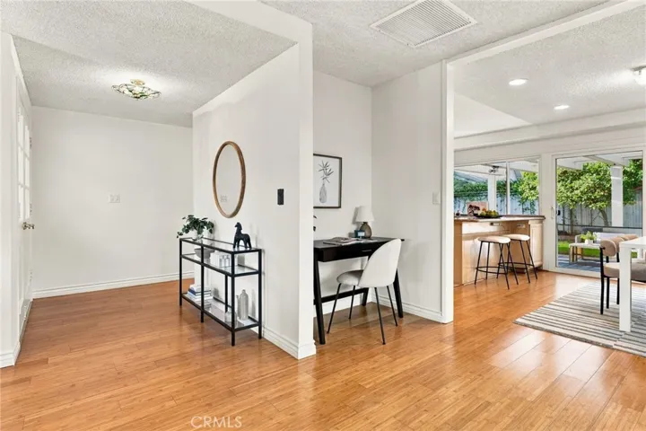 970 Cheyenne, Costa Mesa, California 92626 — photo 4