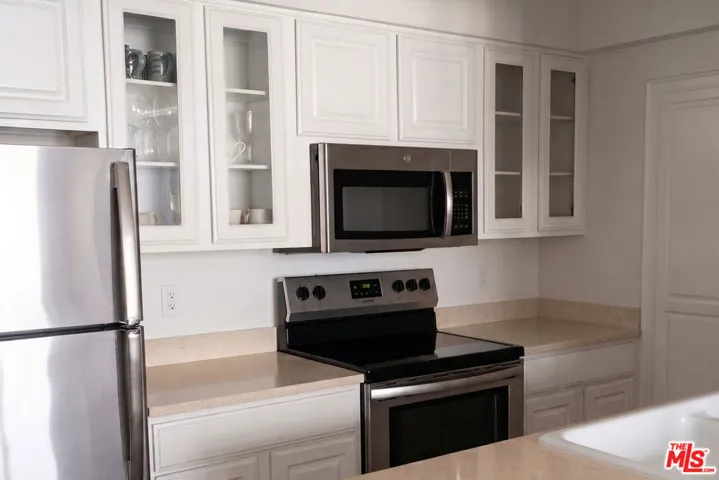 2700 Neilson Way 1103, Santa Monica, California 90405 — photo 4