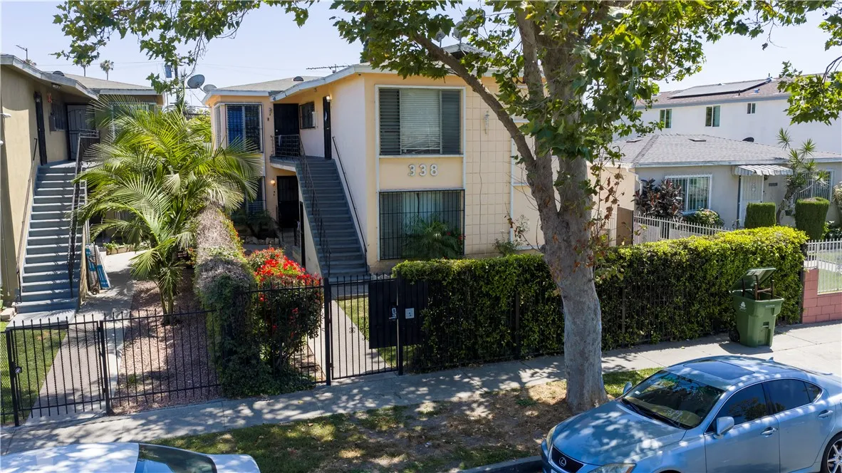 338 E 99th, Los Angeles, California 90003 — photo 4