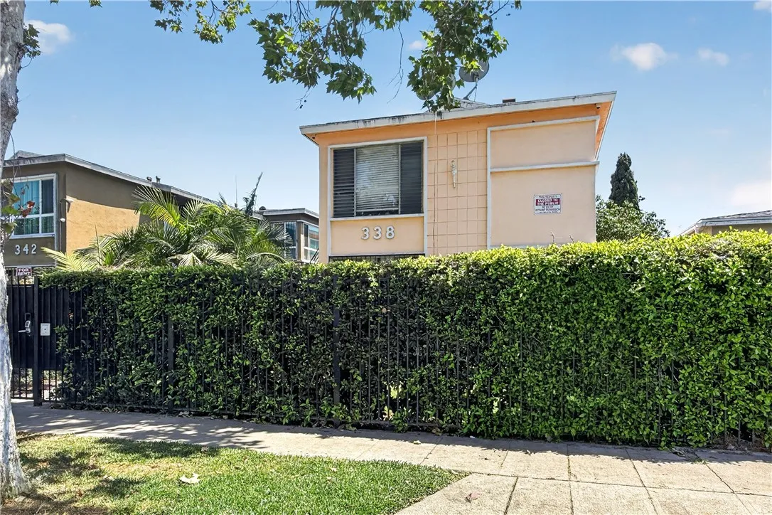 338 E 99th, Los Angeles, California 90003 — photo 4