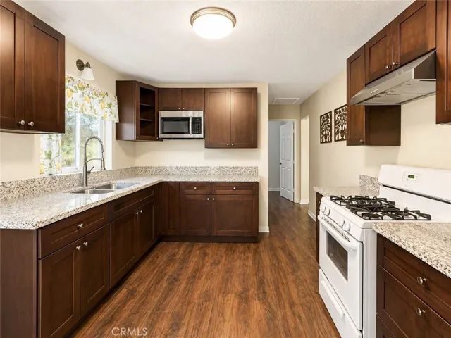 24655 Eucalyptus, Moreno Valley, California 92553 — photo 4