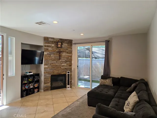 8692 9th 3, Rancho Cucamonga, California 91730 — photo 4