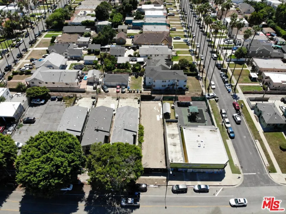 3122 W Vernon Ave
