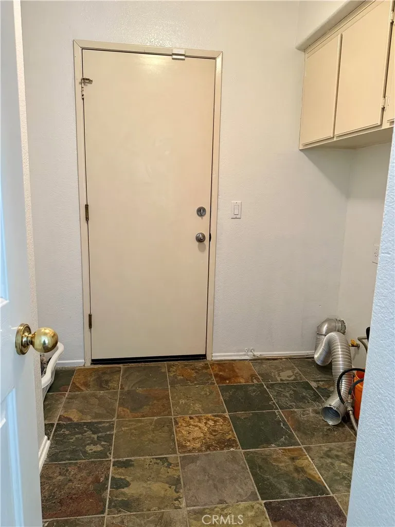27577 Echo Canyon Court, Corona, California 92883 — photo 5