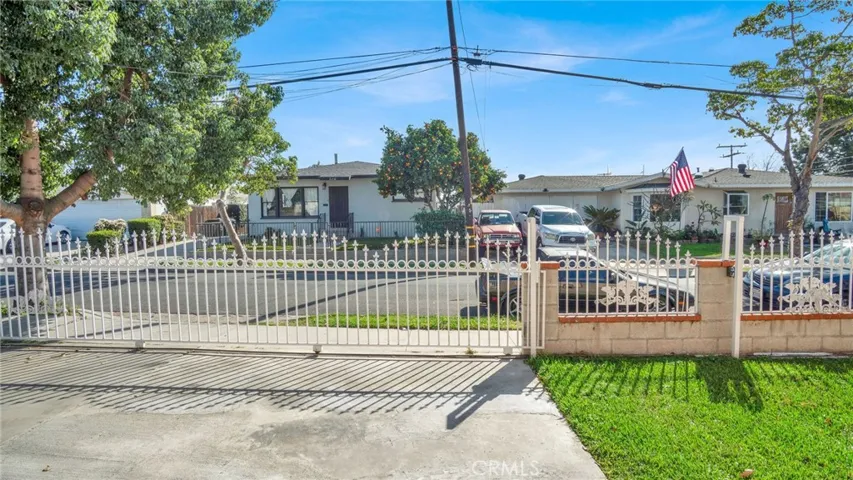 2239 W Lincoln Street, Long Beach, California 90810 — photo 4