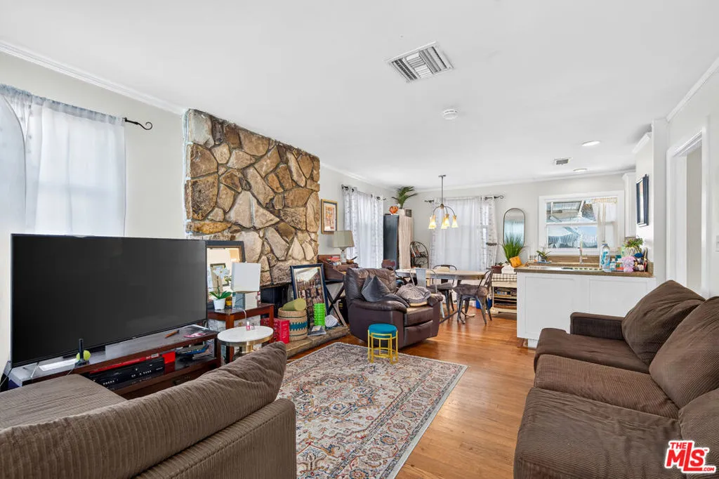 6226 Goodland Avenue, Los Angeles, California 91606 — photo 5
