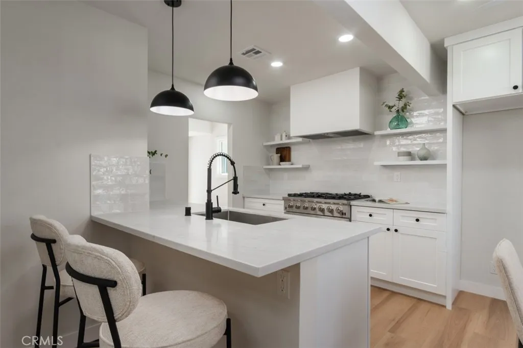 2432 Exposition Place, Los Angeles, California 90018 — photo 5