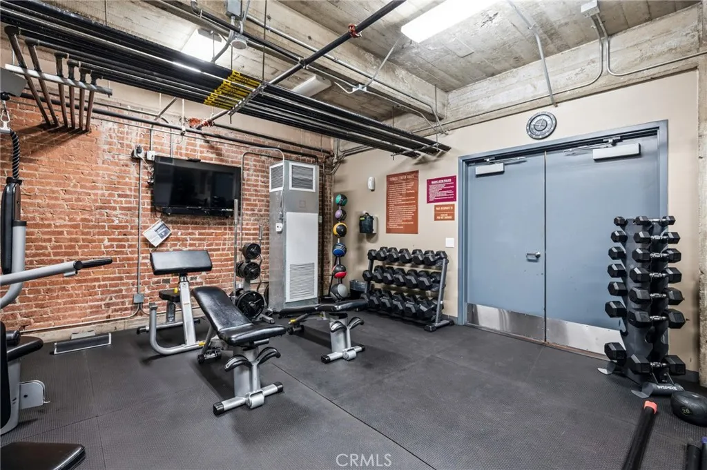 Fully Outfitted Gym Fully Outfitted Gym