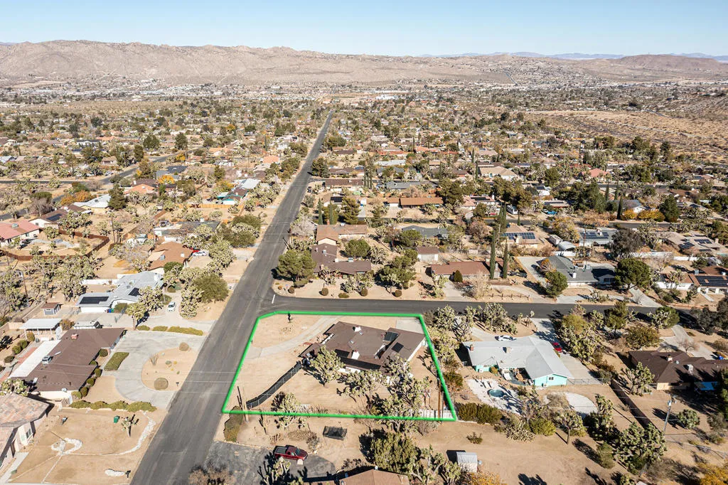 8687 Grand Avenue, Yucca Valley, California 92284 — photo 4
