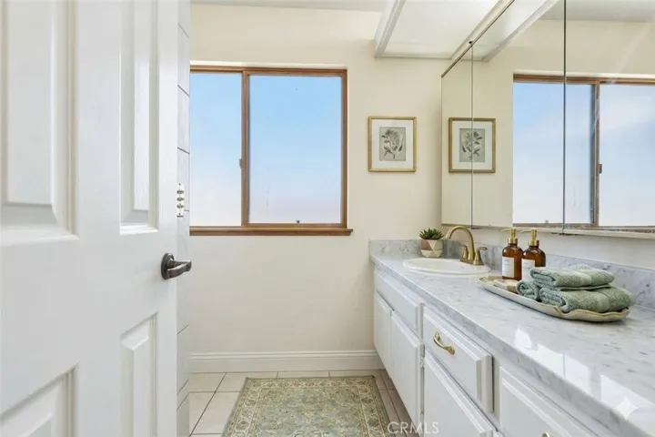 Virtually Staged