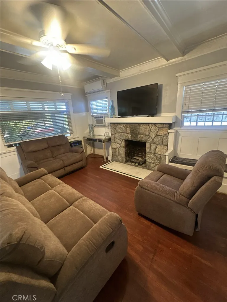 659 E 52nd Pl, Los Angeles, California 90011 — photo 4