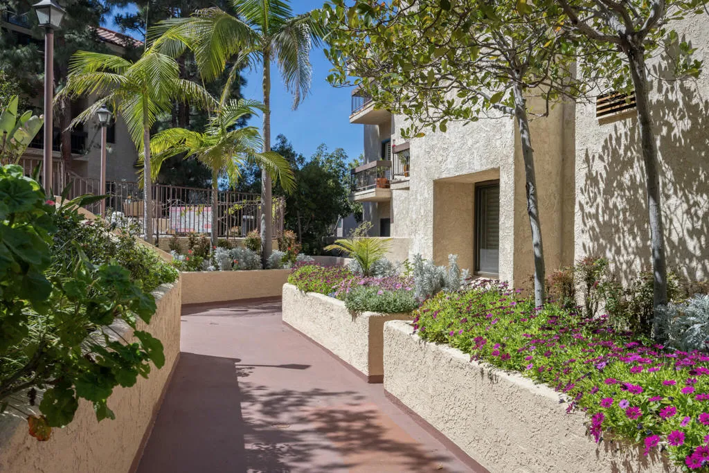 8180 Manitoba Street 255, Los Angeles, California 90293 — photo 4