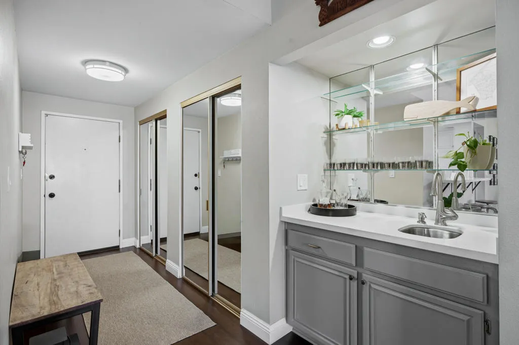 8180 Manitoba Street 255, Los Angeles, California 90293 — photo 5