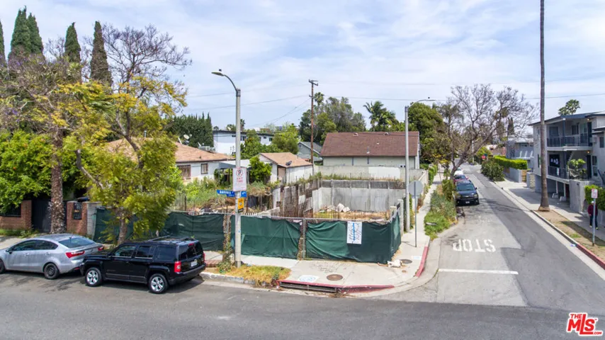 1000 N Gardner Street, West Hollywood, California 90046 — photo 4
