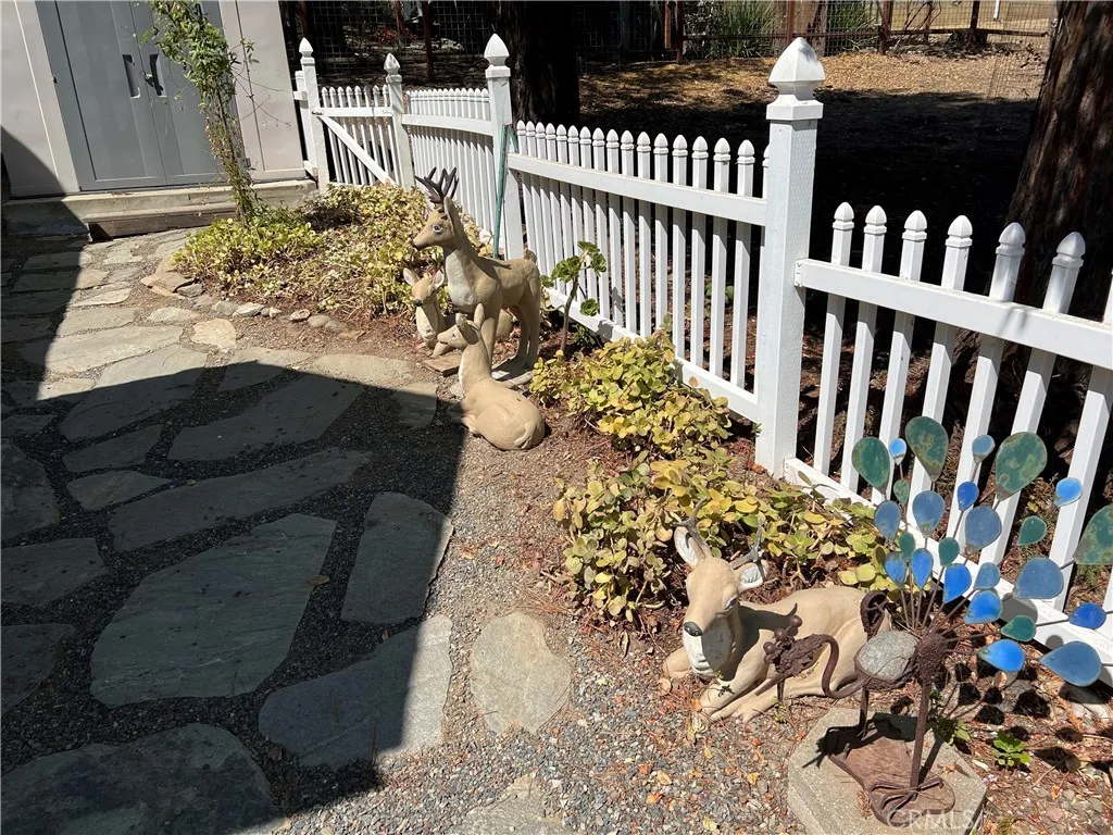 1475 Spencer Street, Cambria, California 93428 — photo 4