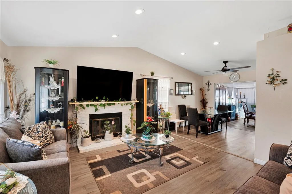 12424 Mount Baldy, Victorville, California 92392 — photo 5
