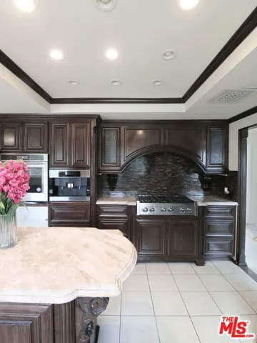 13716 Penn Street 10, Whittier, California 90602 — photo 4