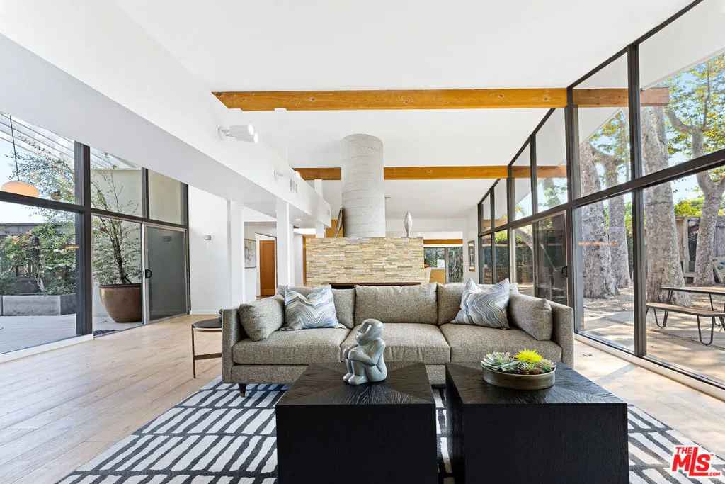 6225 Frondosa Drive, Malibu, California 90265 — photo 5
