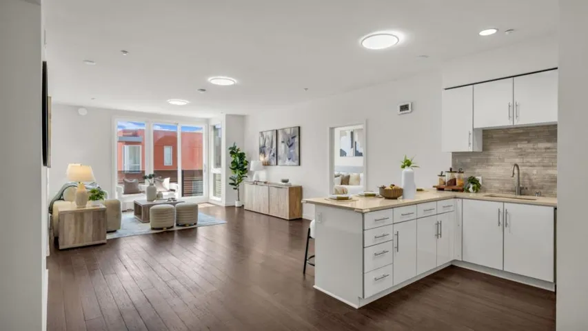 555 Innes Avenue 313, San Francisco, California 94124 — photo 4