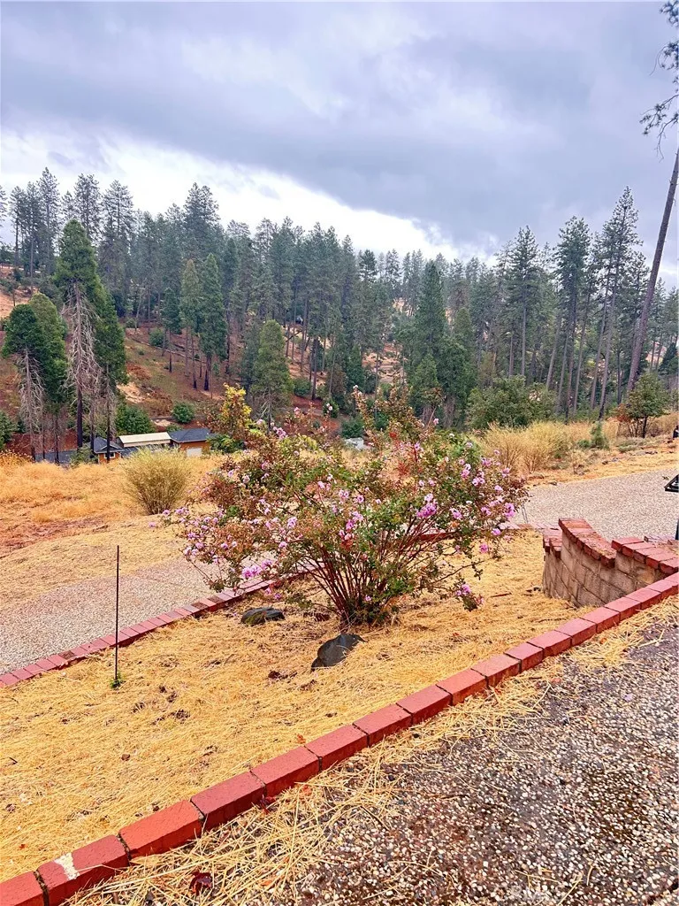5770 Oak Creek