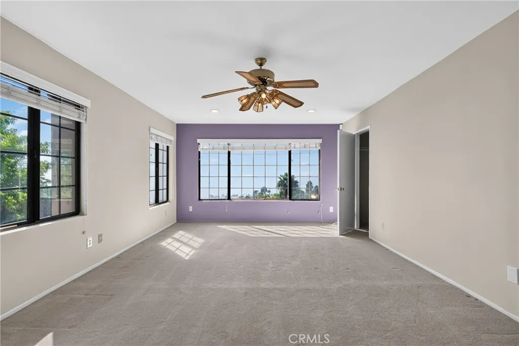 Upstairs bedroom 1- ocean views, corner room