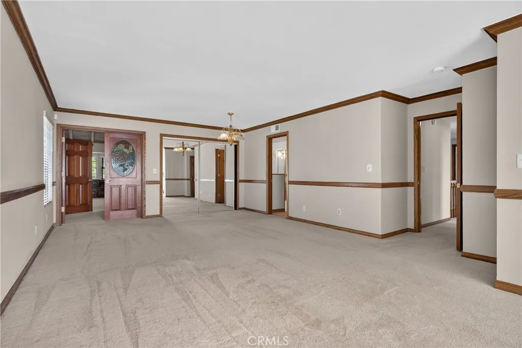 Extra large Primary Suite  with ensuite bathroom and with ocean views