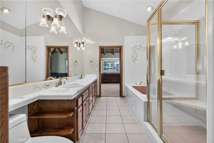 Primary Ensuite Bathroom with dual sinks, vanity area, soaking tub, shower, walk in closet (Bath 3)
