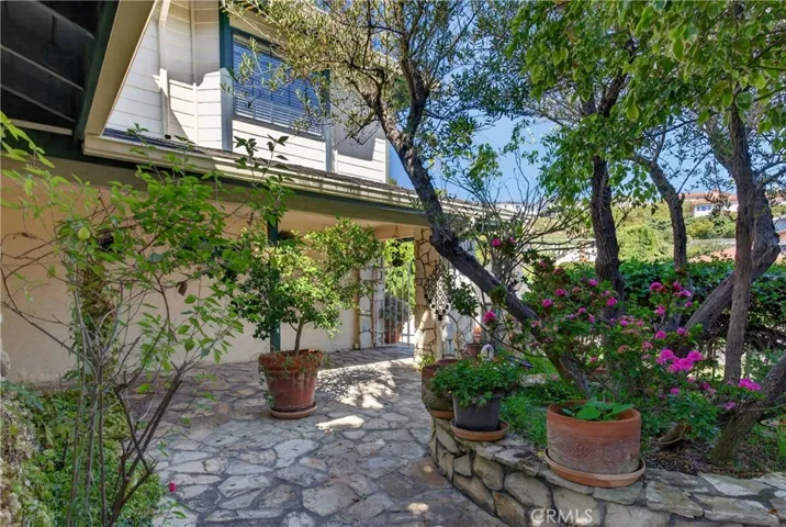 Charming courtyard upon entry