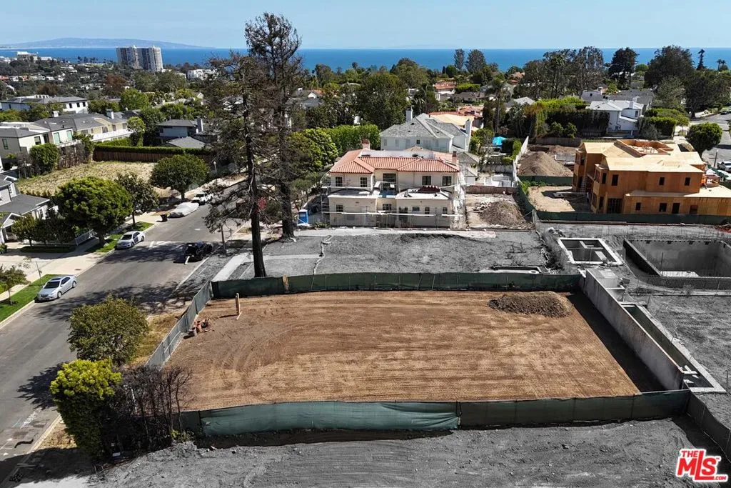 611 Ocampo Drive, Los Angeles, California 90272 — photo 5