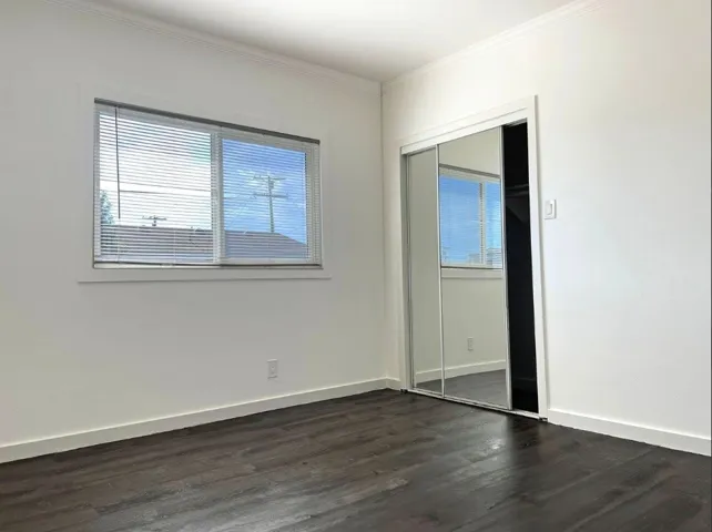 1071 Olive, Long Beach, California 90813 — photo 5