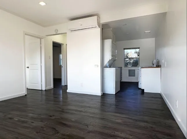 1071 Olive, Long Beach, California 90813 — photo 4