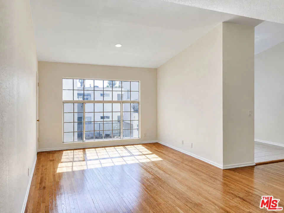 4841 W 18th Street 4, Los Angeles, California 90019 — photo 4