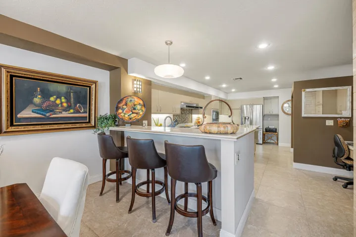 208 Kavenish Drive 208, Rancho Mirage, California 92270 — photo 4