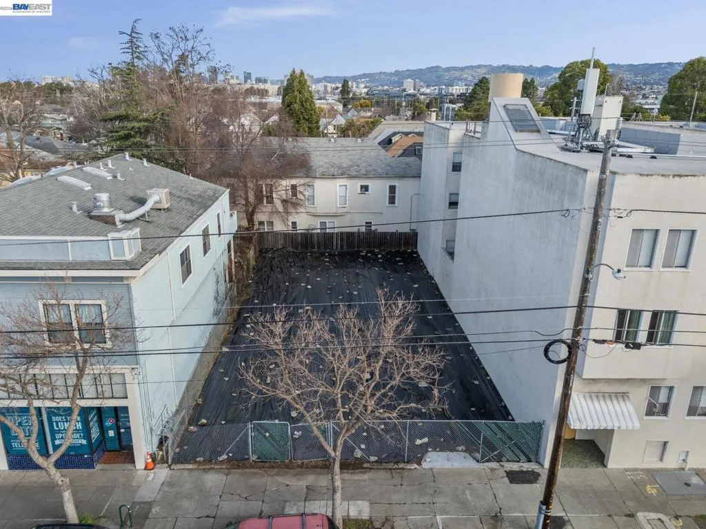 1217 Lincoln Ave