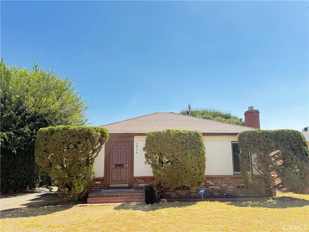 1016 Montecito