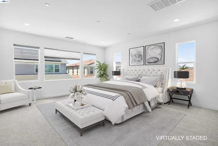 DIGITALLY STAGED MASTER BDRM