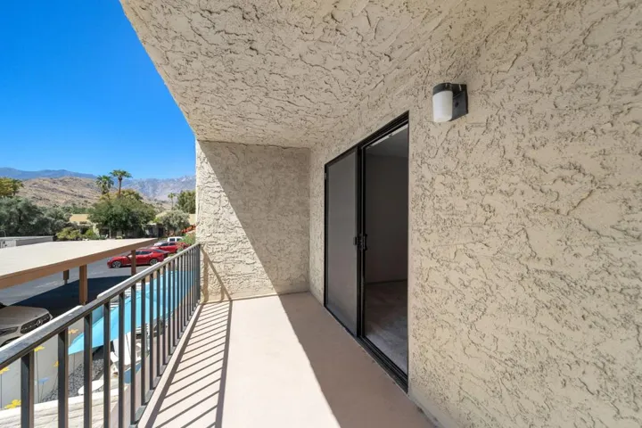 Primary balcony
