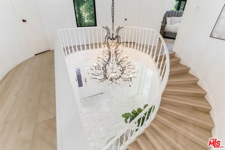 701 Trenton Drive, Beverly Hills, California 90210 — photo 5