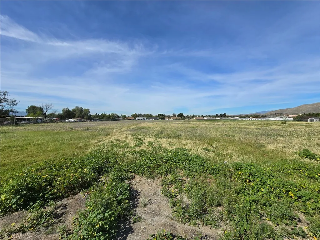 4511 Tyrolite, Riverside, California 92509 — photo 4